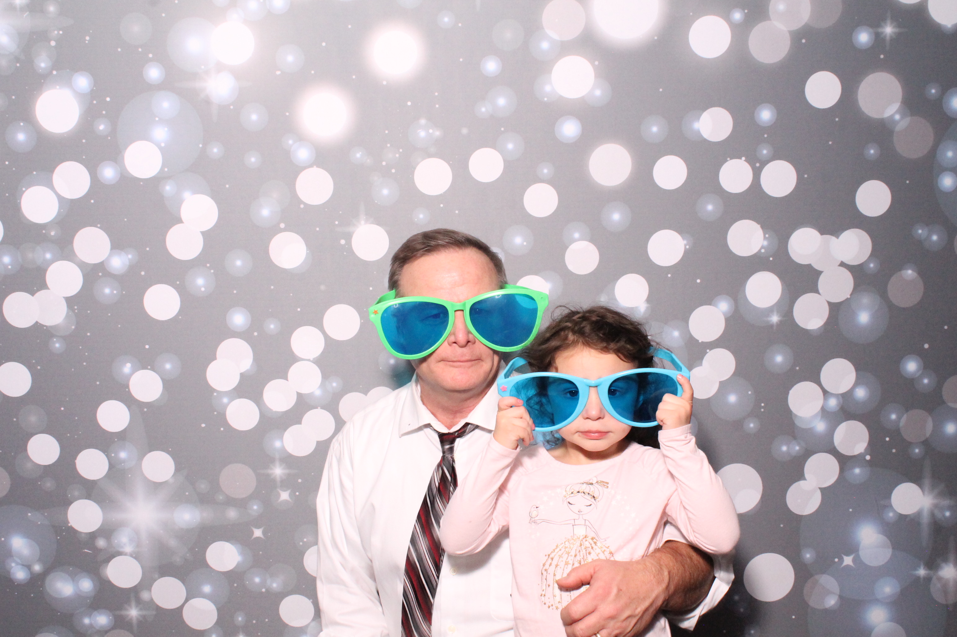 Alex and maggie | View more photos from the event at gallery.photoboothcincy.com/u/PhotoBoothCincy/Alex-and-maggie